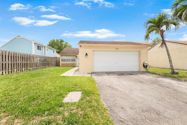 1356 Pelican Ct Homestead, FL House Active - Photo 1 of 21. Opens carousel modal