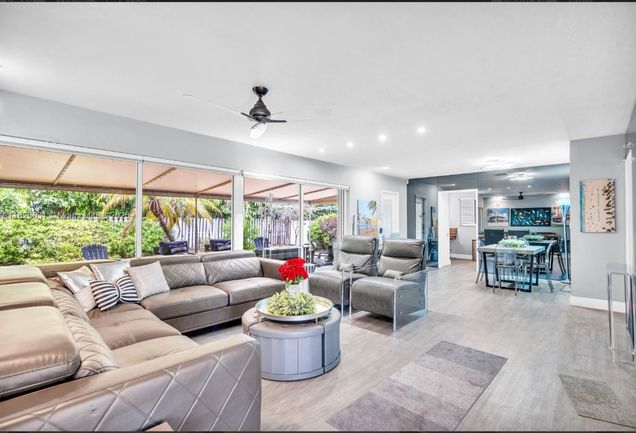1799 SE 25th Ave Fort Lauderdale, FL House Active - Photo 1 of 17. Opens carousel modal