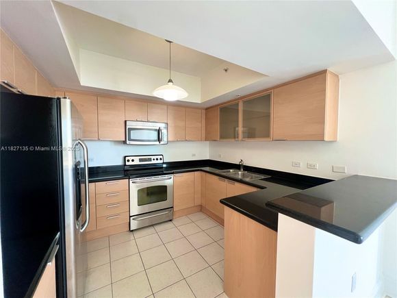 140 S Dixie Hwy Unit 411 Hollywood, FL Condo Active - Photo 1 of 21. Opens carousel modal