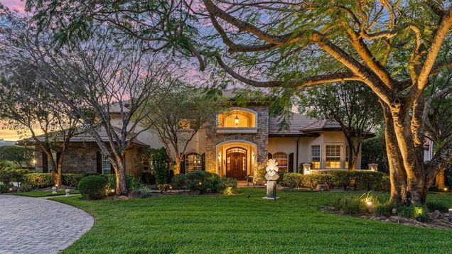 12483 Grand Oaks Dr