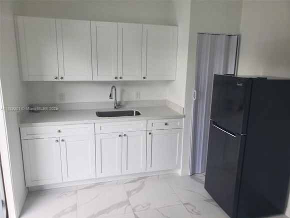 1718 SW 57th Ave Unit 5 West Park, FL Multifamily Active - Photo 1 of 12. Opens carousel modal