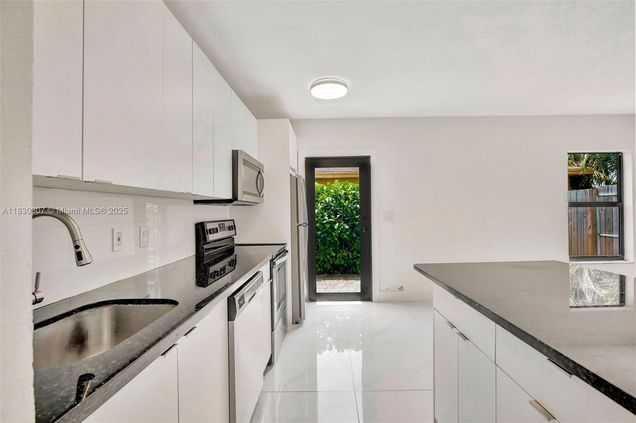 5731 NE 18th Ave Unit 1 Fort Lauderdale, FL Apartment Active - Photo 1 of 27. Opens carousel modal