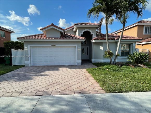 16469 SW 100th Ter Unit 0 Miami, FL House Active - Photo 1 of 25. Opens carousel modal