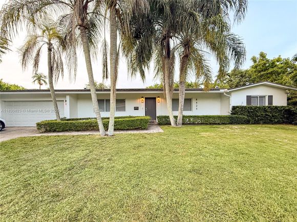 8425 SW 107th St Kendall, FL House Active - Photo 1 of 18. Opens carousel modal