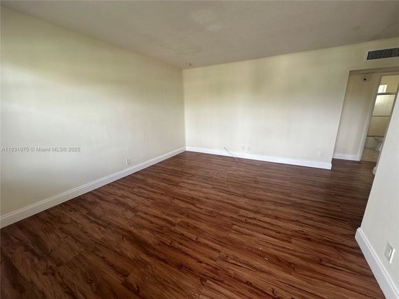 5420 NE 22nd Ter Unit 17 Fort Lauderdale, FL Apartment Active - Photo 1 of 19. Opens carousel modal