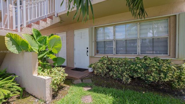 8580 NW 6th Ln Unit 6-110