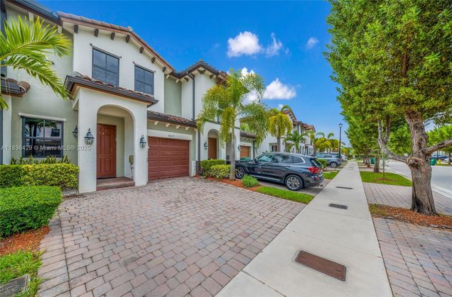 8877 NW 103rd Ave