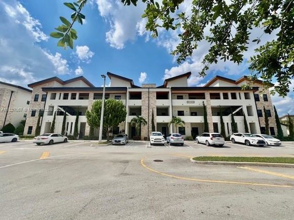 7855 NW 104th Ave Unit 33 Doral, FL Condo Active - Photo 1 of 41. Opens carousel modal