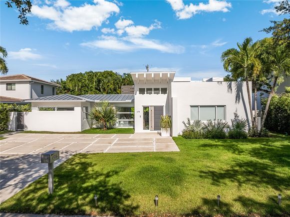475 Woodcrest Rd Key Biscayne, FL House Active - Photo 1 of 63. Opens carousel modal