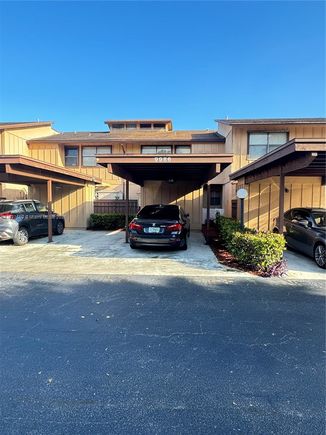 9986 Royal Palm Blvd Unit 9986