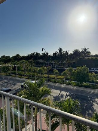 2939 Indian Creek Dr Unit 307 Miami Beach, FL Condo Active - Photo 1 of 19. Opens carousel modal