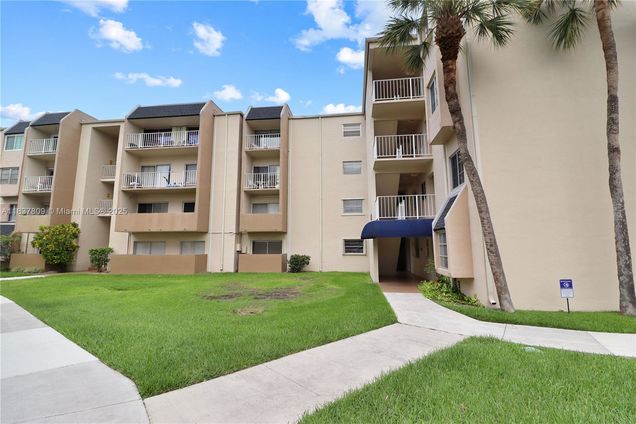 7715 SW 86 St Unit A2-110