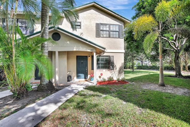 484 Westree Ln Plantation, FL Townhouse Active - Photo 1 of 31. Opens carousel modal