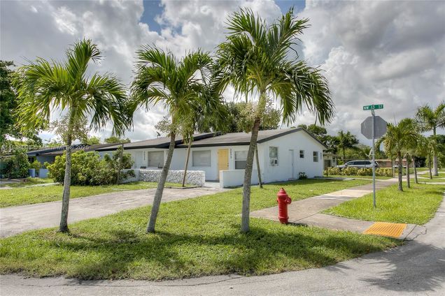 3030 NW 13th St Fort Lauderdale, FL Multifamily Active - Photo 1 of 16. Opens carousel modal