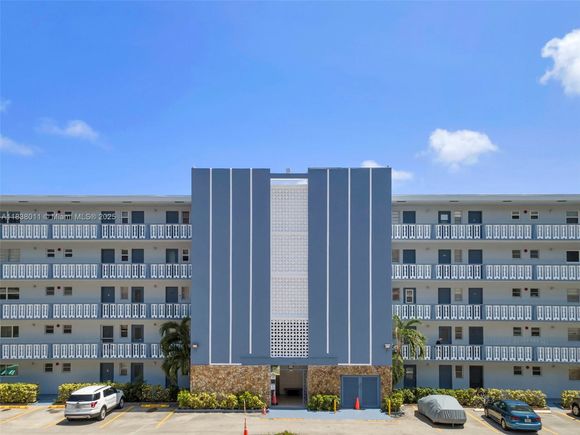 233 NE 14th Ave Unit 108