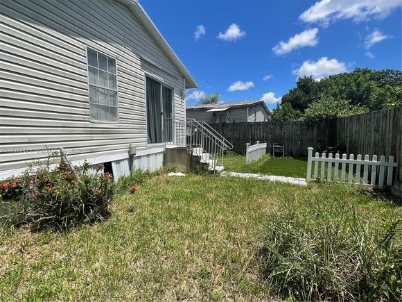 11818 N Branch Rd Unit H Boca Raton, FL House Active - Photo 1 of 19. Opens carousel modal