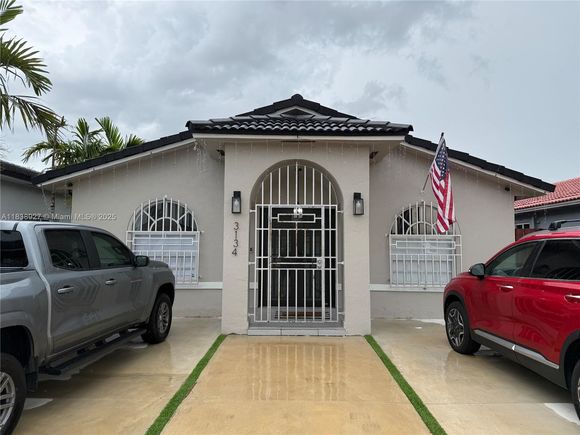3134 W 70th Ter