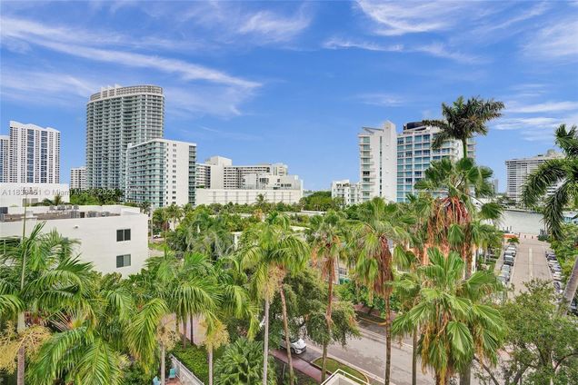 1621 Bay Rd Unit 606