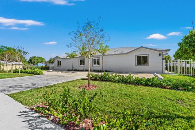 231 NW 3rd Ave Florida City, FL Multifamily Active - Photo 1 of 21. Opens carousel modal
