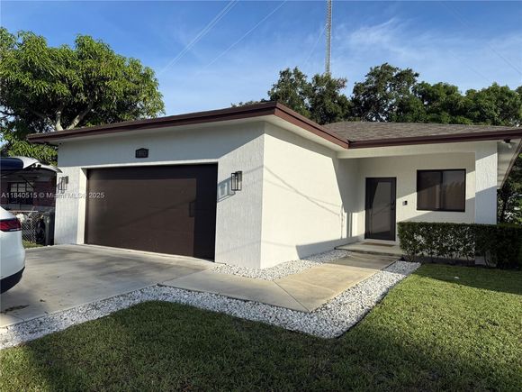5140 SW 24th St Unit 5140 West Park, FL House Active - Photo 1 of 15. Opens carousel modal