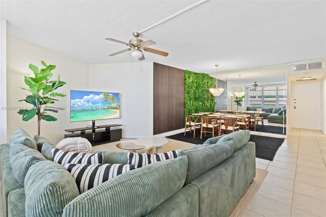 3725 S Ocean Dr Unit 921 Hollywood, FL Condo Active - Photo 1 of 25. Opens carousel modal