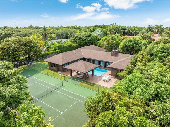 15750 SW 82nd Ave