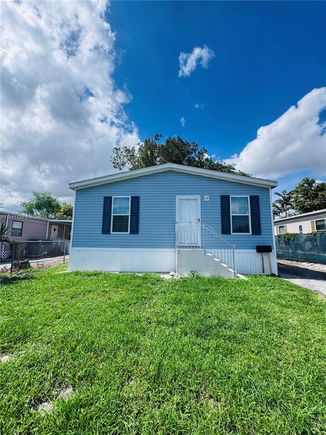 13481 SW 8th St Unit 13481 Davie, FL House Active - Photo 1 of 8. Opens carousel modal