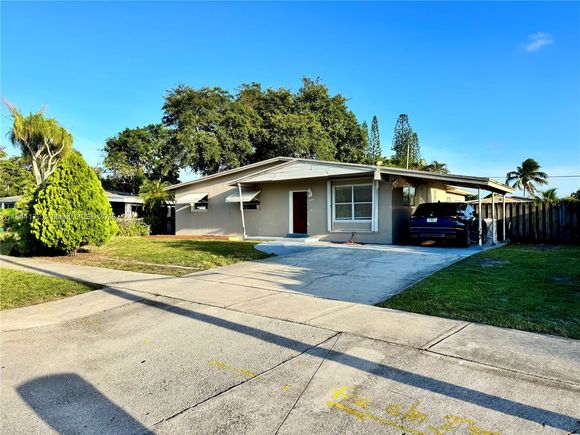 3800 SW 31st Dr