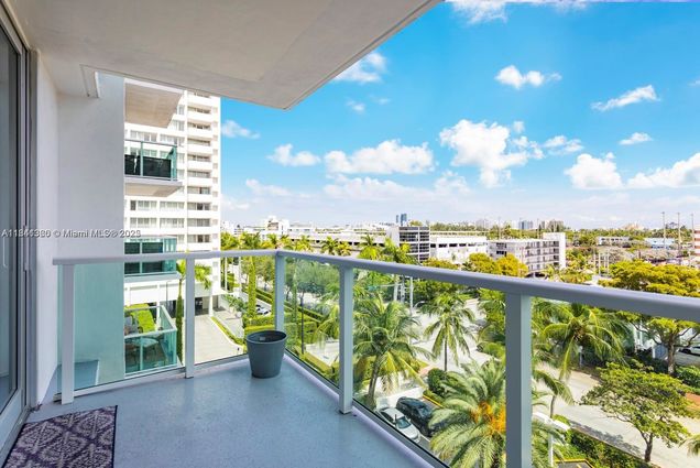 1000 West Ave Unit 609