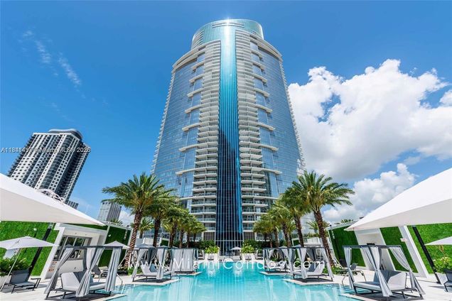 851 NE 1st Ave Unit 3005