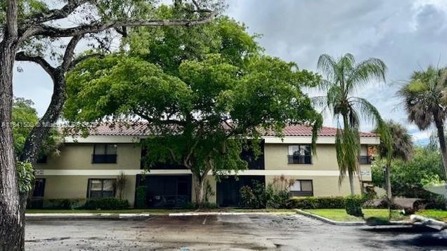 2482 NW 49th Ter Unit 758