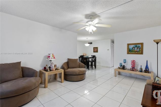 165 NE 203rd Ter Unit C20