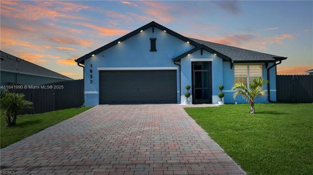 1022 NW 21st Terr