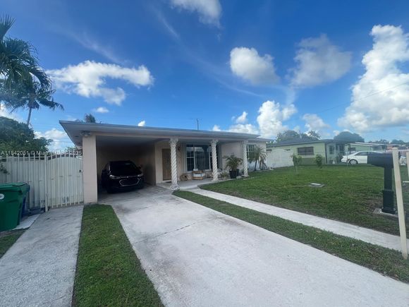 3435 Nw 80th St