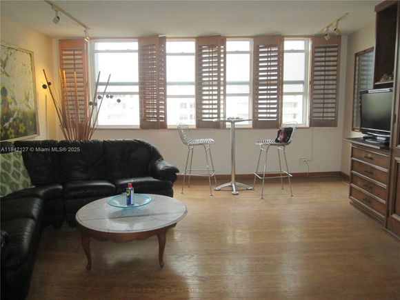 251 174th St Unit 710