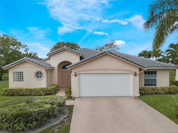 2549 Egret Lake Dr