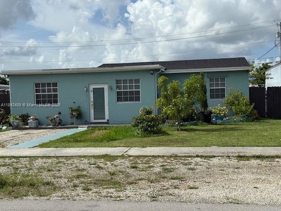 1571 NE 11th St Homestead, FL House Active - Photo 1 of 15. Opens carousel modal
