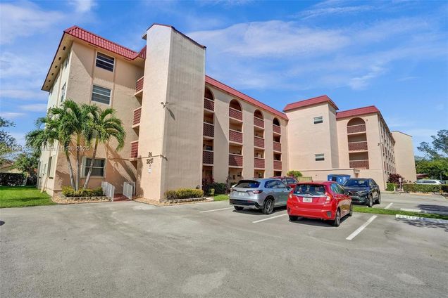 3251 Holiday Springs Blvd Unit 401