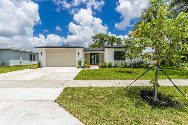 3460 SW 18th St Fort Lauderdale, FL Multifamily Active - Photo 1 of 70. Opens carousel modal