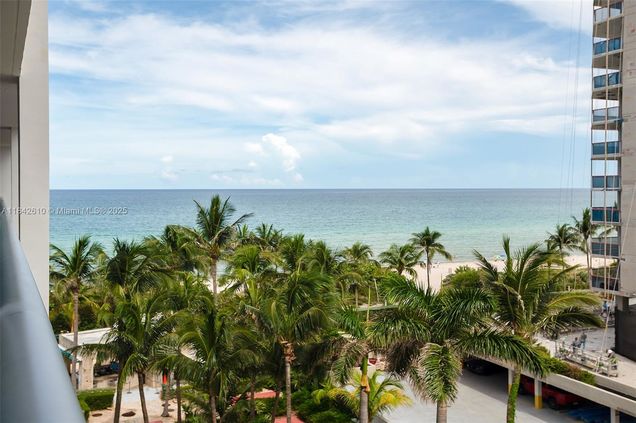 6799 Collins Ave Unit 510