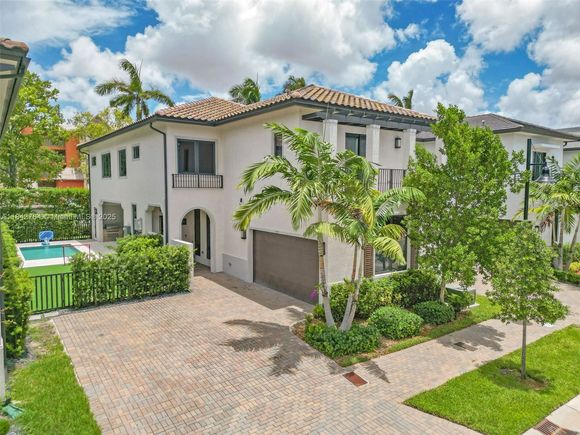 8109 NW 48th Ter Doral, FL House Active - Photo 1 of 48. Opens carousel modal