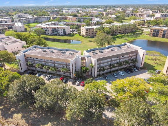 10400 NW 30th Ct Unit 203