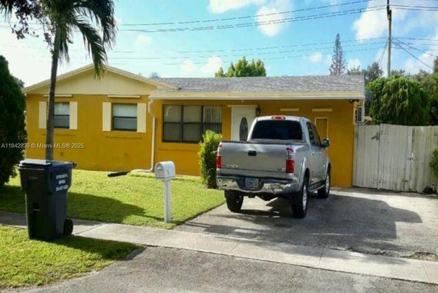 6540 Eaton St Hollywood, FL House Active - Photo 1 of 35. Opens carousel modal