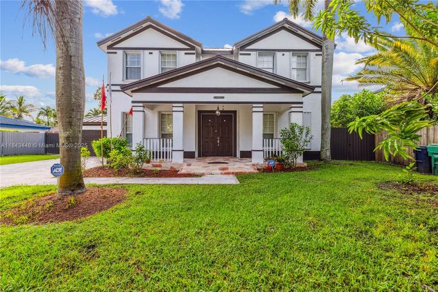 20235 SW 129th Ave Miami, FL House Active - Photo 1 of 39. Opens carousel modal