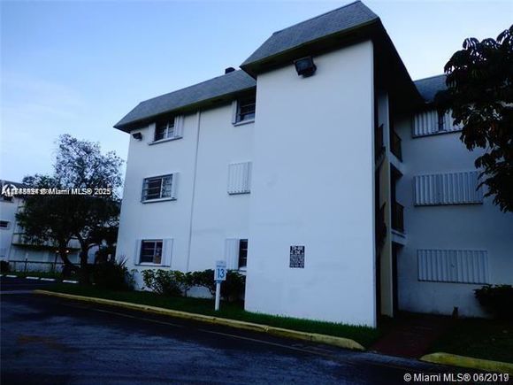 15225 NE 6th Ave Unit B207