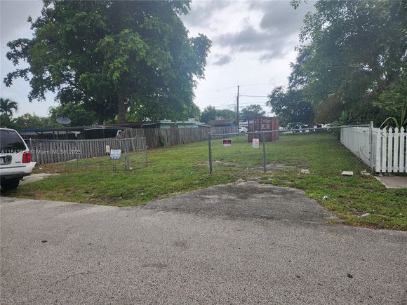 315 N 61st Ave Hollywood, FL Plot of land Active - Photo 1 of 2. Opens carousel modal