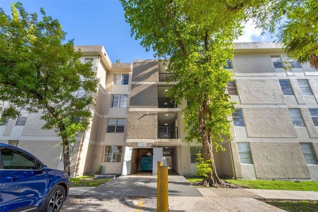 1885 W 56th St Unit 110