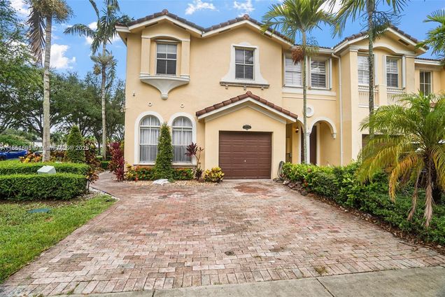 ひゅ 33194 Real Estate - 33194 Homes For Sale | Zillow
