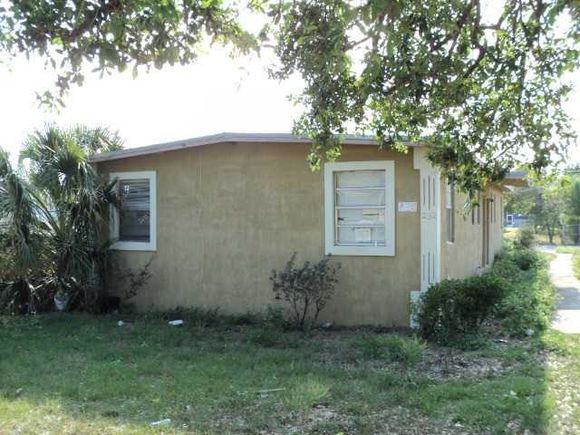230 12th Av Delray Beach, FL Multifamily Sold - Photo 1 of 8. Opens carousel modal