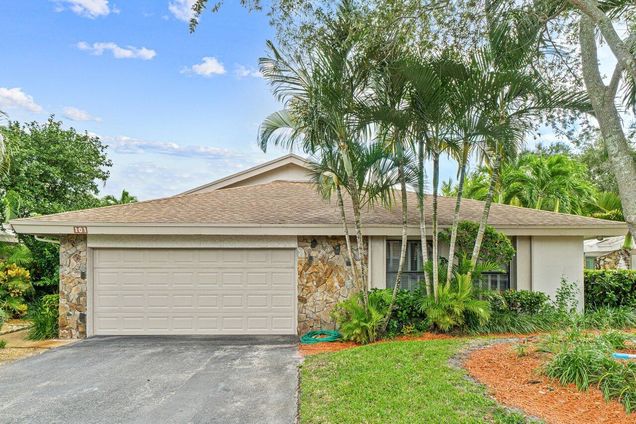 101 Kensington Road Unit 101 Hollywood, FL House Sold - Photo 1 of 29. Opens carousel modal